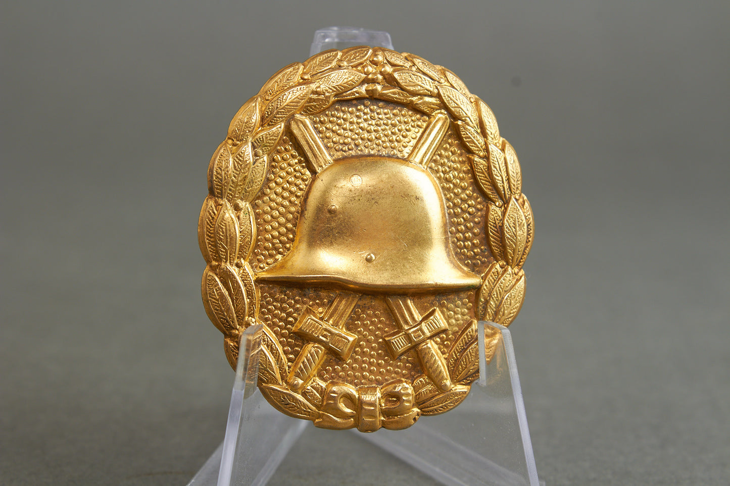 Wound Badge "Verwundetenabzeichen" in Gold. Original.