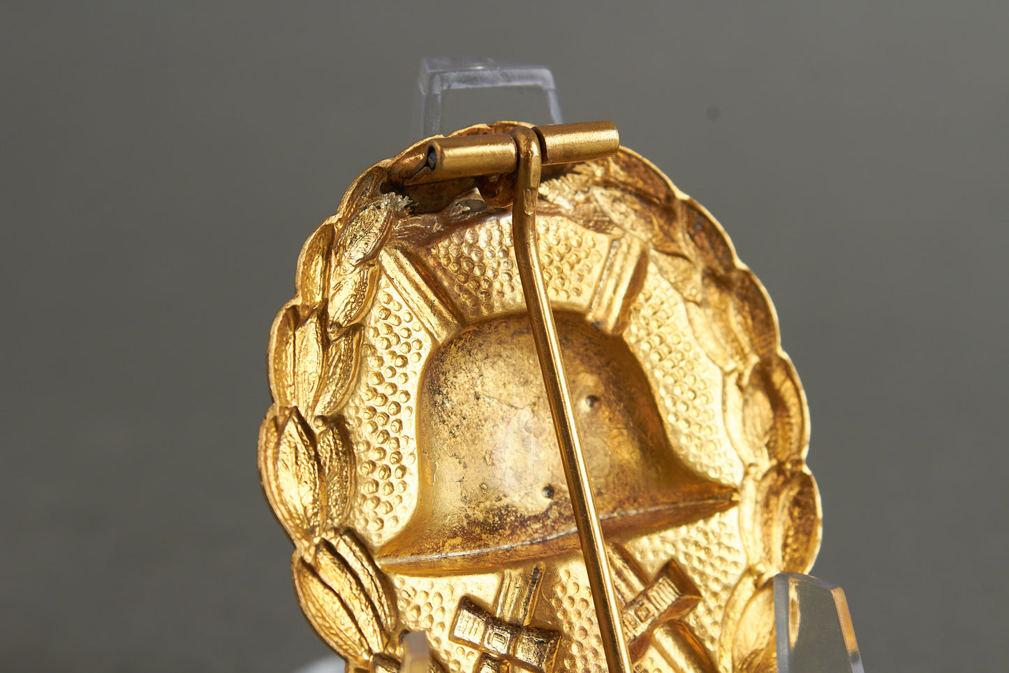 Wound Badge "Verwundetenabzeichen" in Gold. Original.