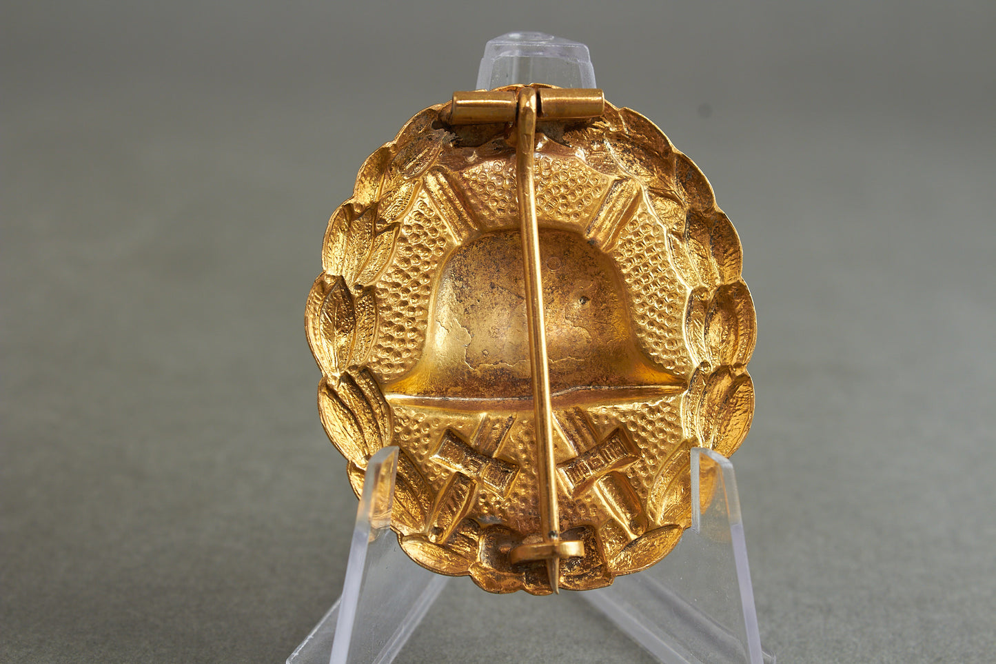 Wound Badge "Verwundetenabzeichen" in Gold. Original.