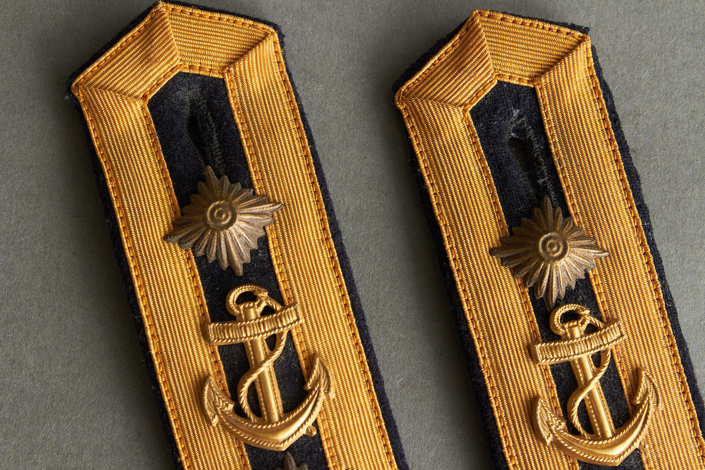 Kriegsmarine Shoulder Boards. Matching Pair. Original.