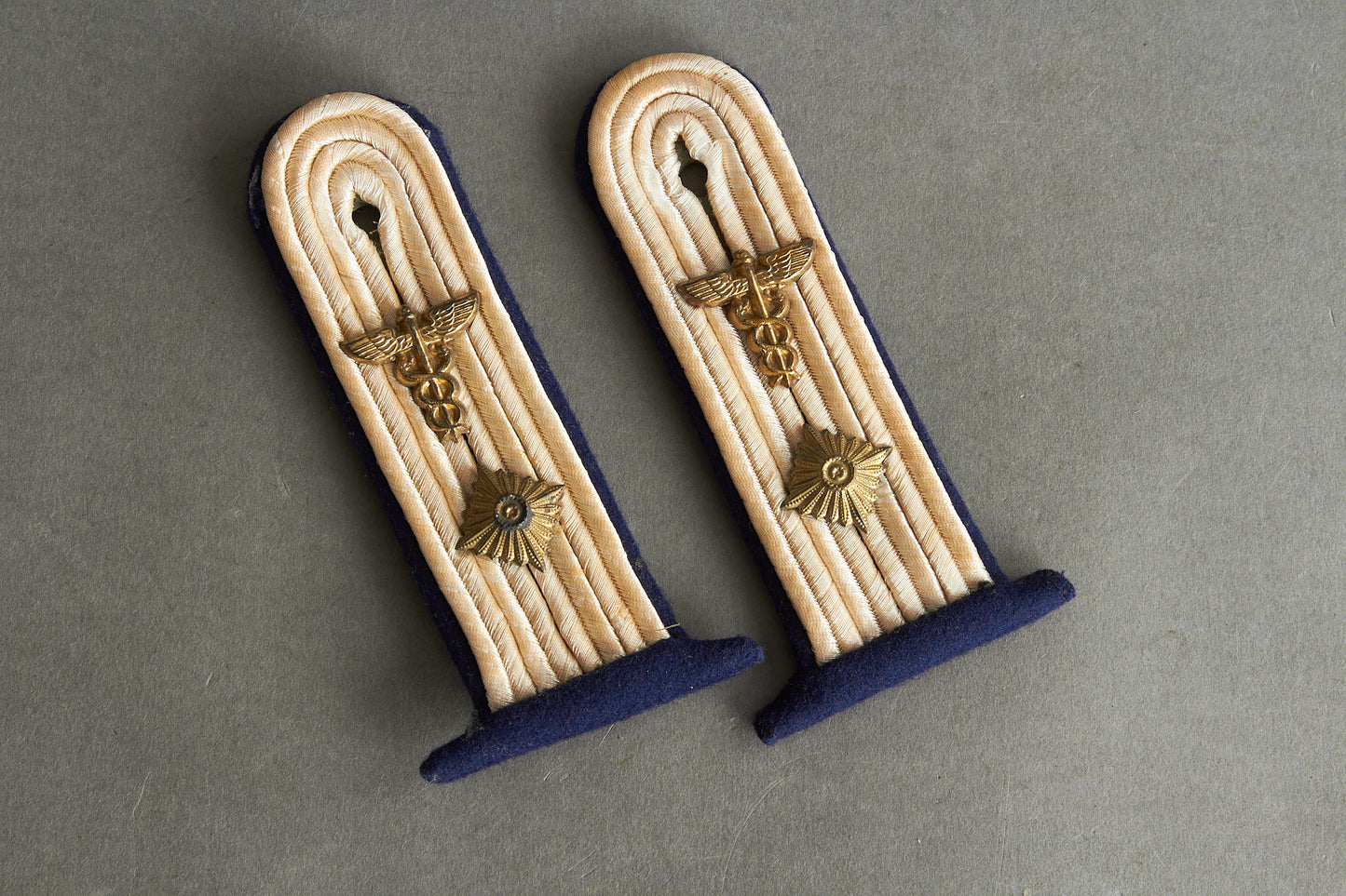 Kriegsmarine Shoulder Boards. Matching Pair. Original.