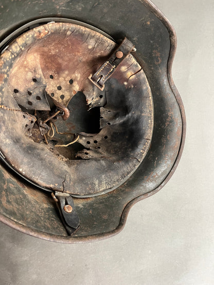 Wehrmacht M40 Helmet. Single Decal. Original.