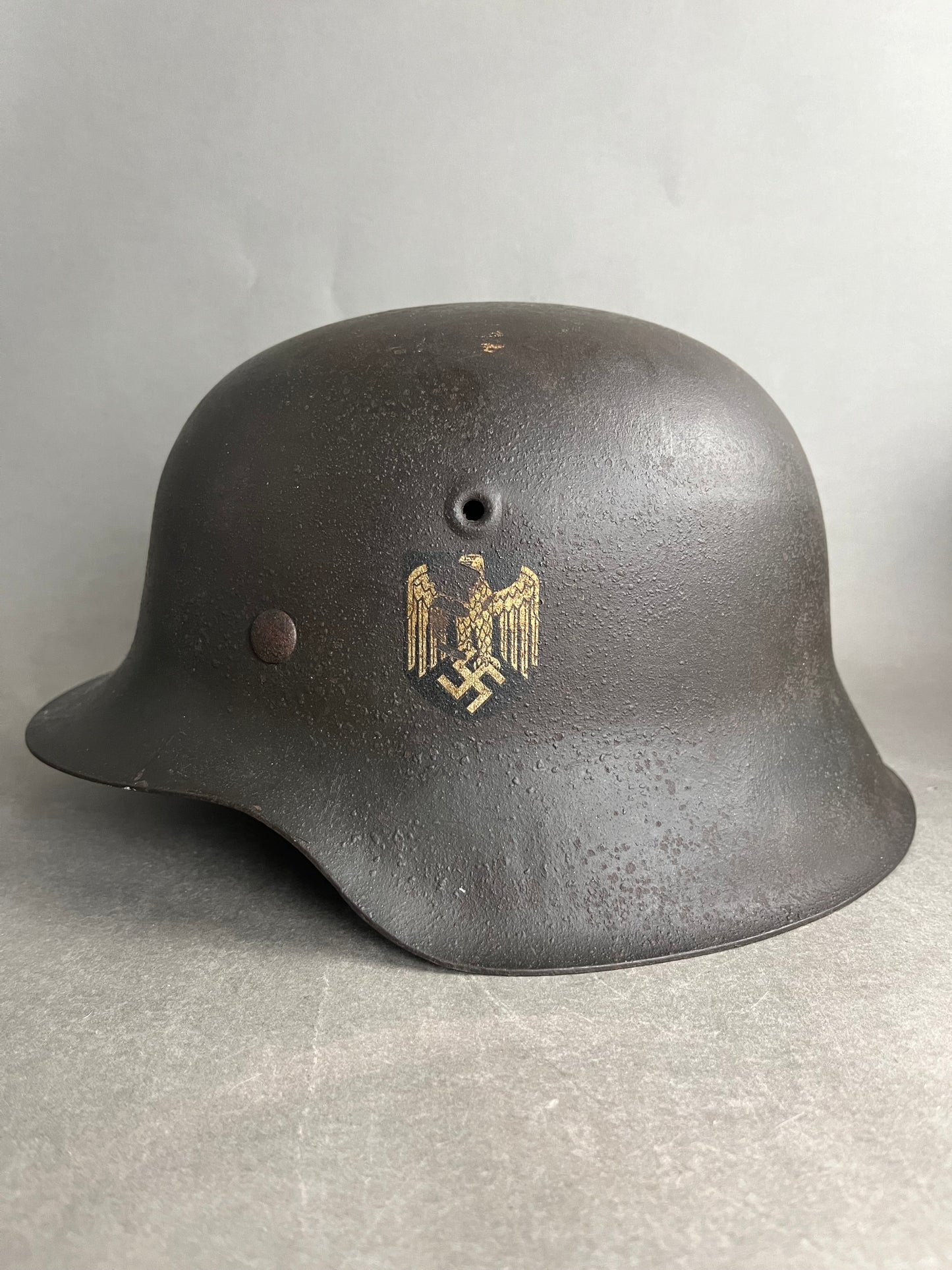 Wehrmacht M42 Helmet. Single Decal. Original.