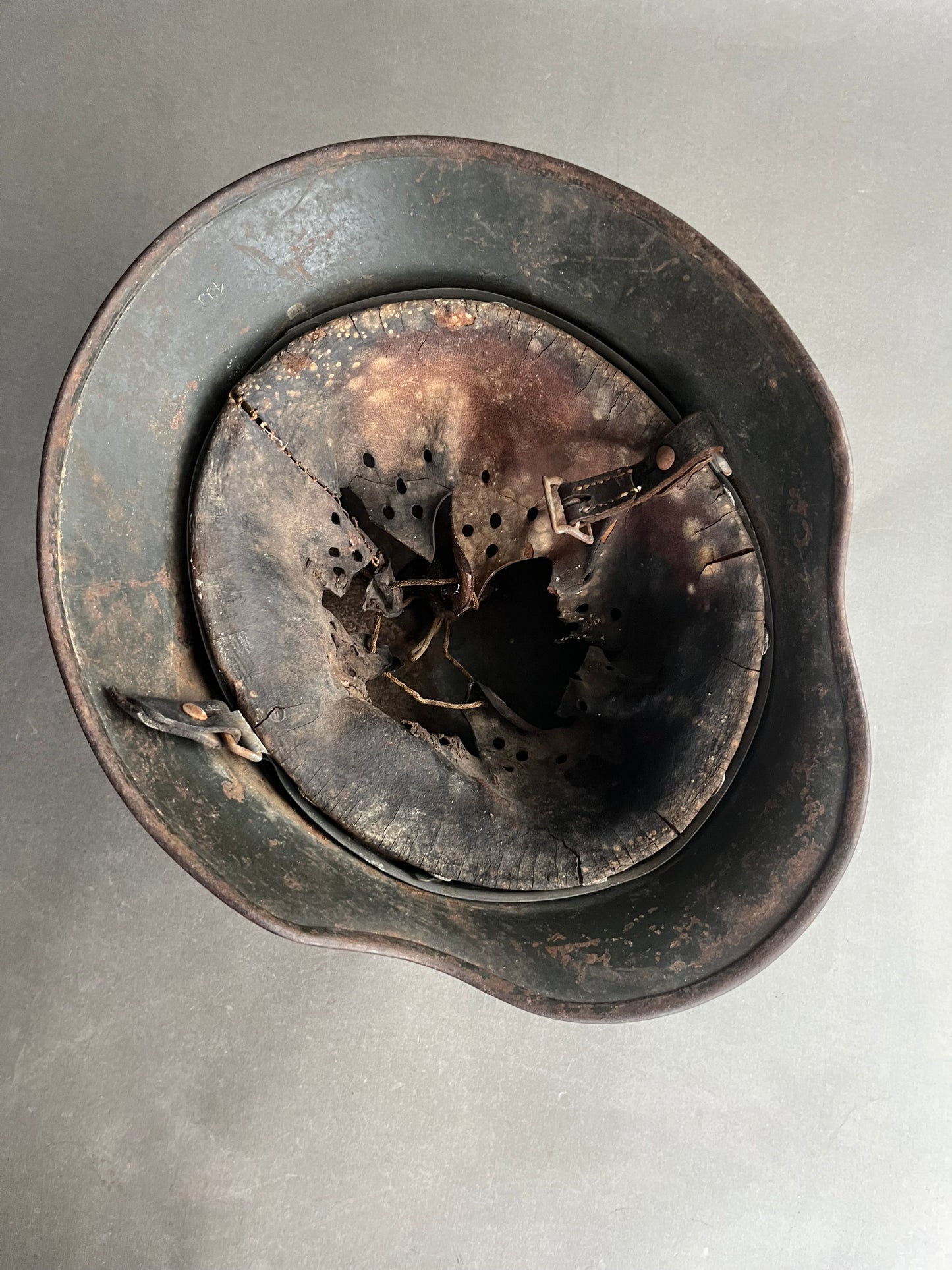 Wehrmacht M40 Helmet. Single Decal. Original.