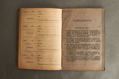 Schslewig Waffen-SS "Totenkopf" Soldbuch (SS-Pz.Gren. Ausb.u.Ers.Btl.3). Great Totenkopf pictures! Rare. Original.