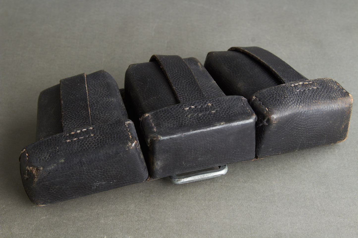 Black K98 Ammunition Pouch. Complete. With R.B.Nr. Original.