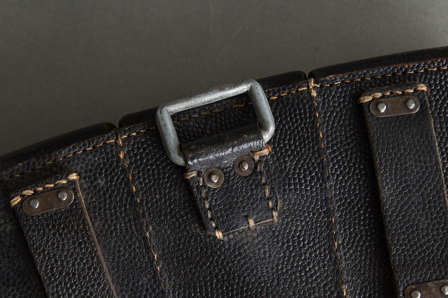 Black K98 Ammunition Pouch. Complete. With R.B.Nr. Original.