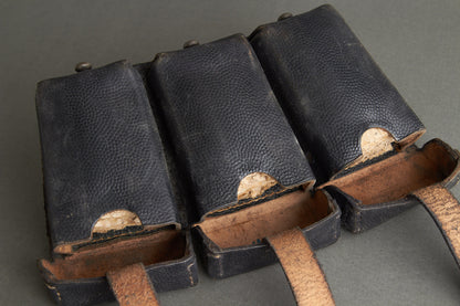 Black K98 Ammunition Pouch. Complete. With R.B.Nr. Original.