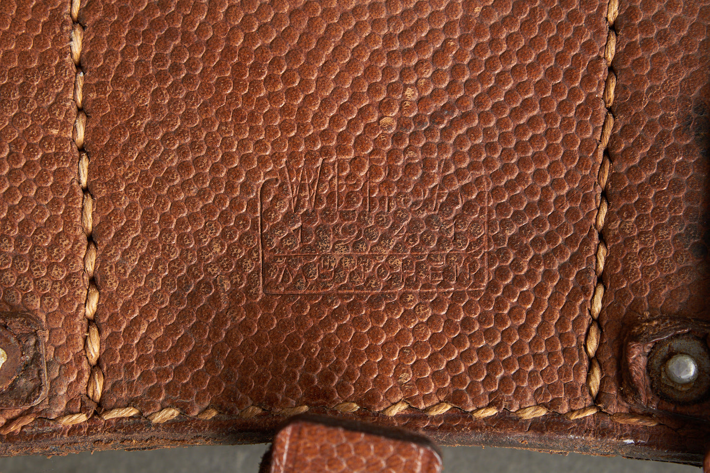 Brown K98 Ammunition Pouch. Complete. With maker. Original.