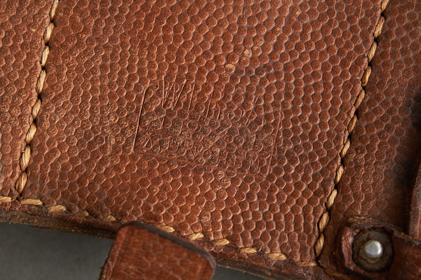 Brown K98 Ammunition Pouch. Complete. With maker. Original.