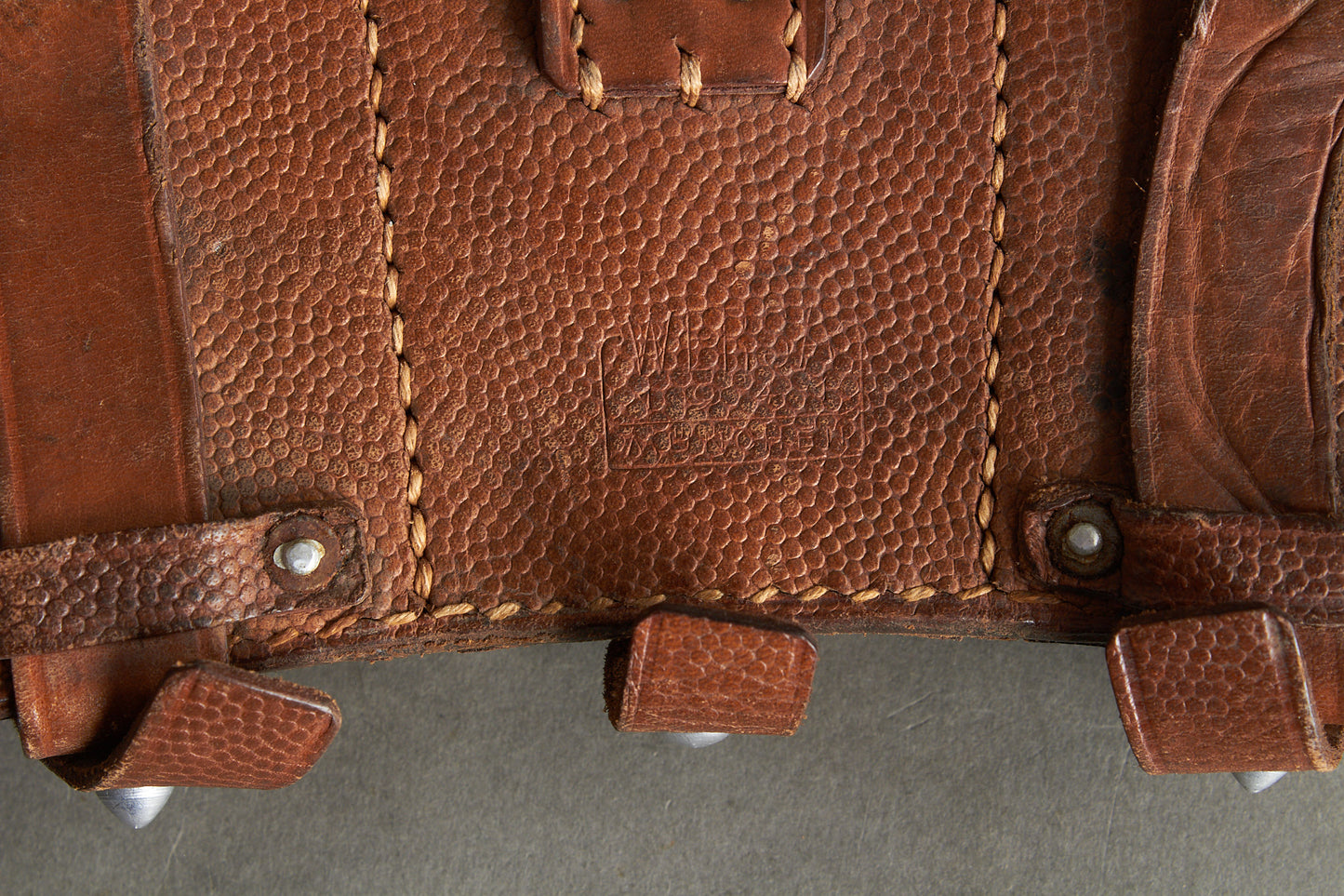 Brown K98 Ammunition Pouch. Complete. With maker. Original.