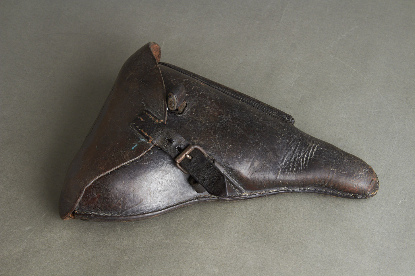 Early Unit Marked Polizei Luger P08 Holster. Cleaning rod holder half-cut. Rare! Original.