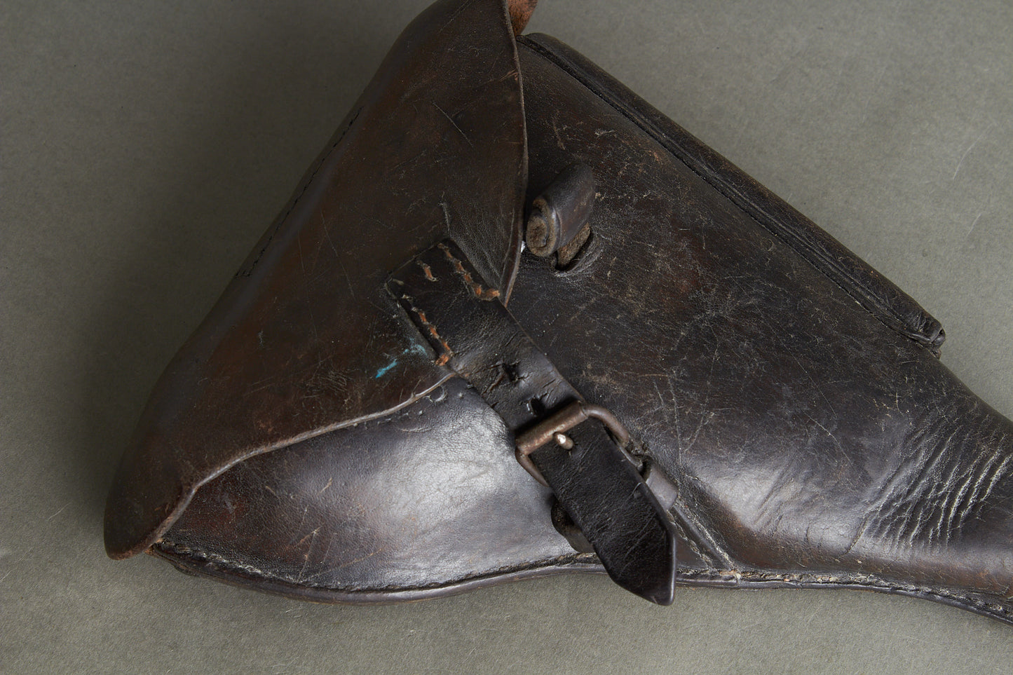Early Unit Marked Polizei Luger P08 Holster. Cleaning rod holder half-cut. Rare! Original.