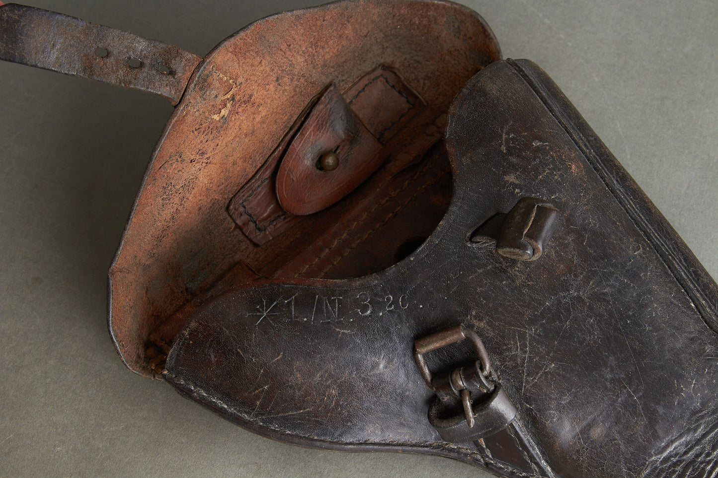 Early Unit Marked Polizei Luger P08 Holster. Cleaning rod holder half-cut. Rare! Original.