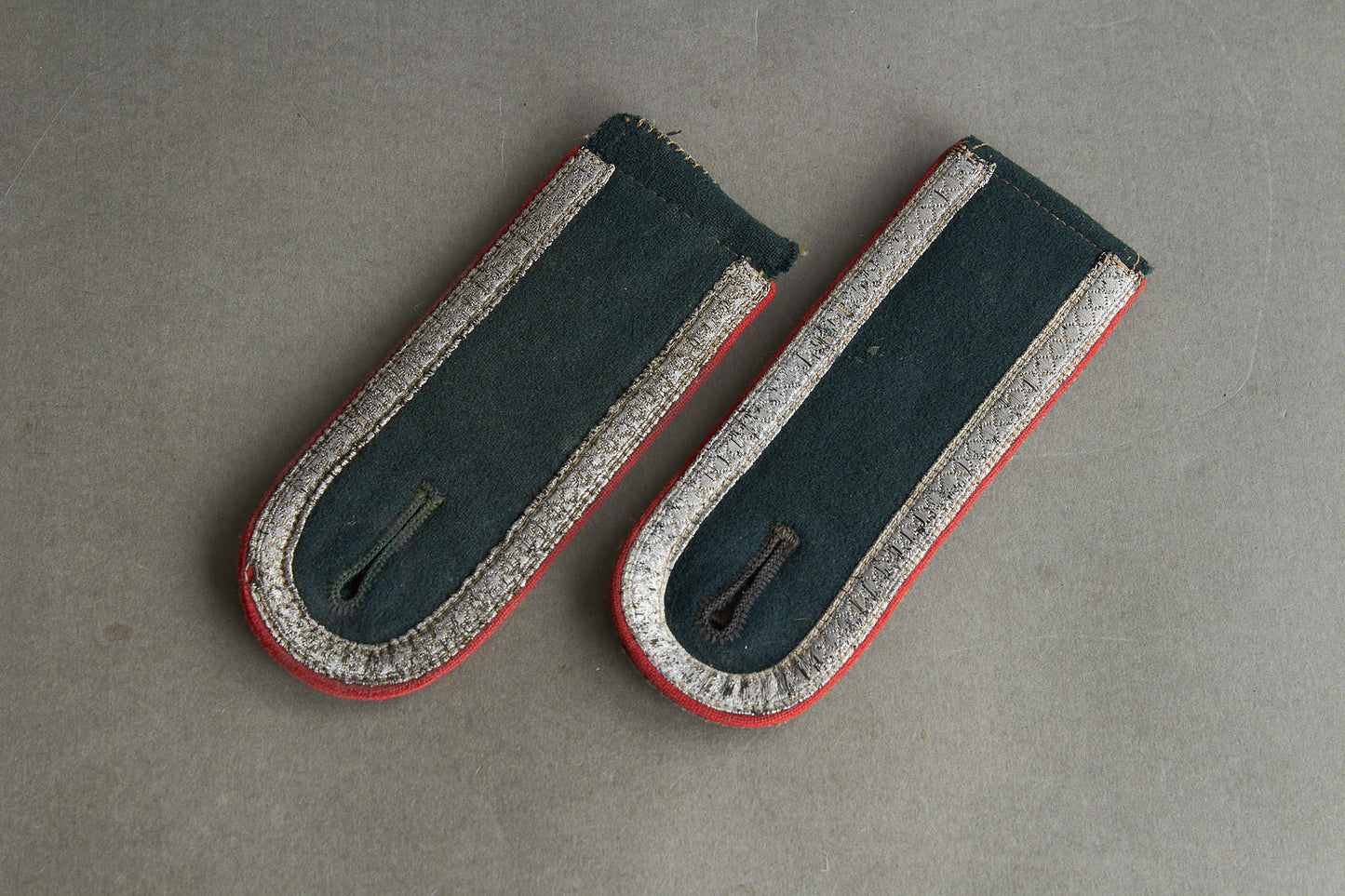 Wehrmacht "Artillerie" Shoulder Boards. "Slip on". Matching pair. Original.