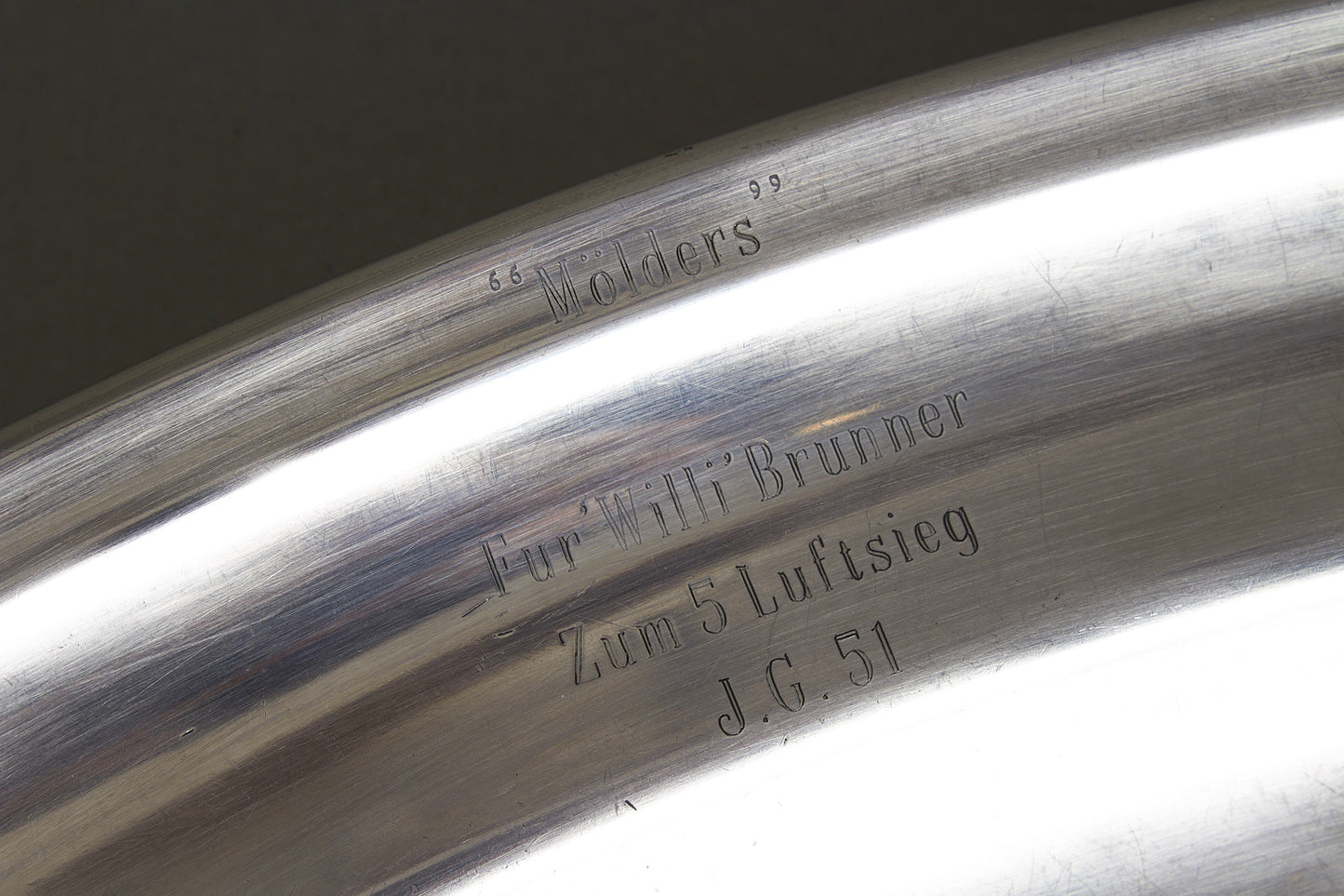 Large 58*37,5cm Luftwaffe Honor Gift Plate. "Mölders" für 'Willi' Brunner zum 5 luftsieg J.G.51 - 'wir gratulieren'. Original.