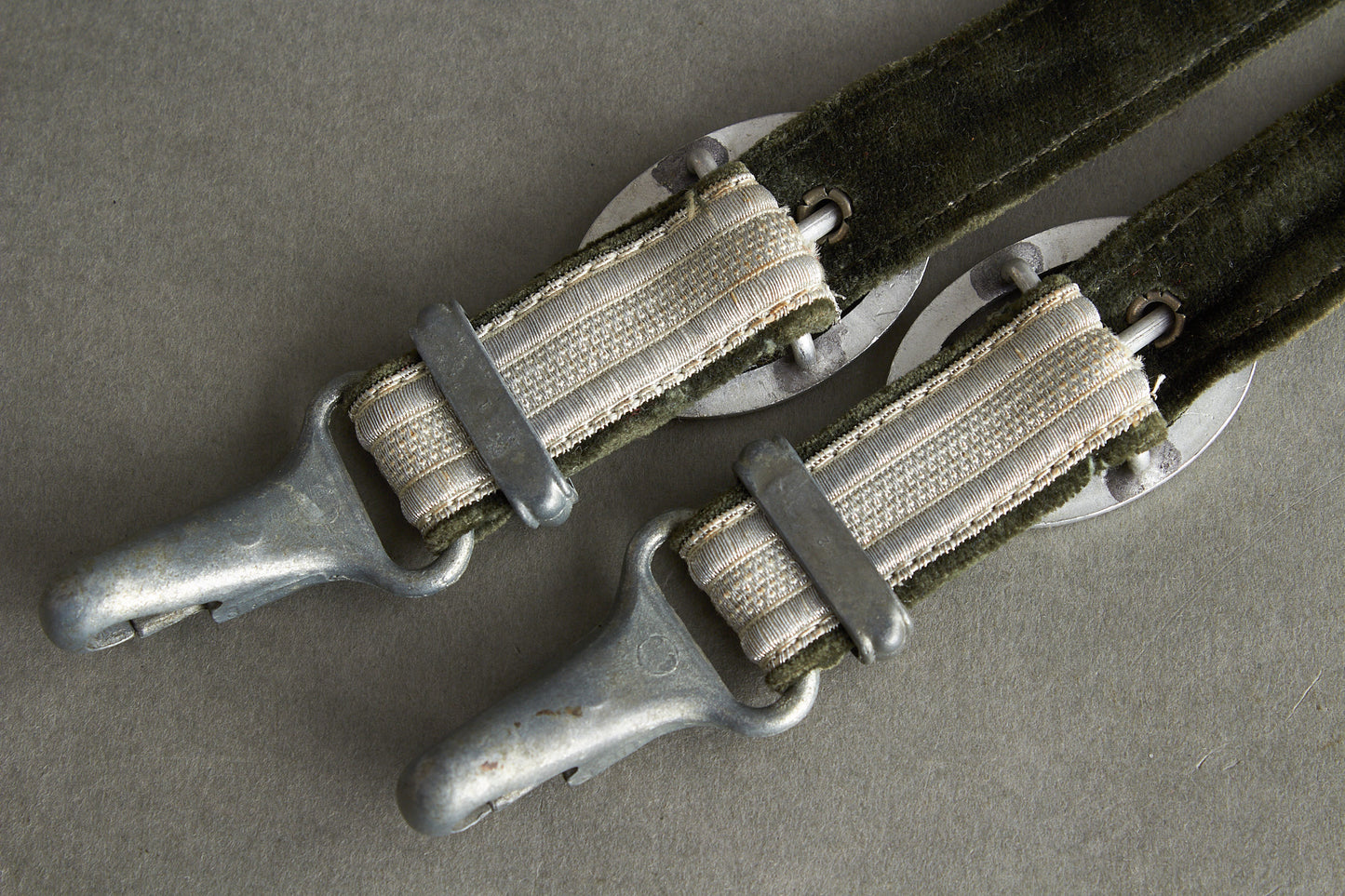 Wehrmacht Daggert Hanger. Original.