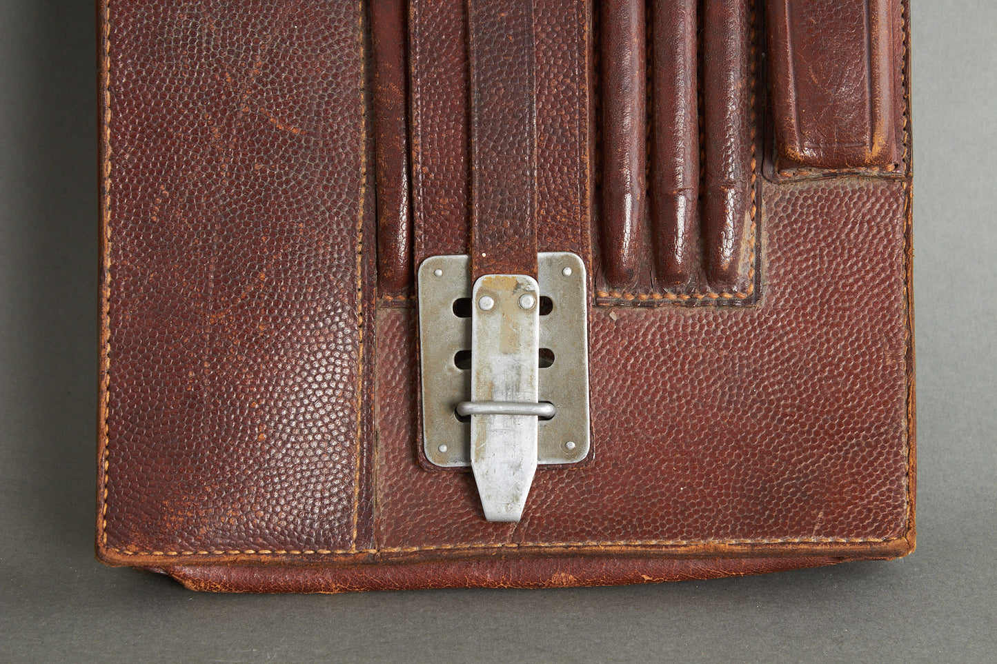 Early Heer/Luftwaffe ‘Kartentasche’ Map Case in brown leather 1937. Original.