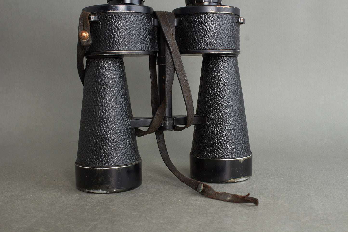 Kriegsmarine 7x50 Binoculars. Manufactured by Ernst Leitz. Marked with code "beh". Original.