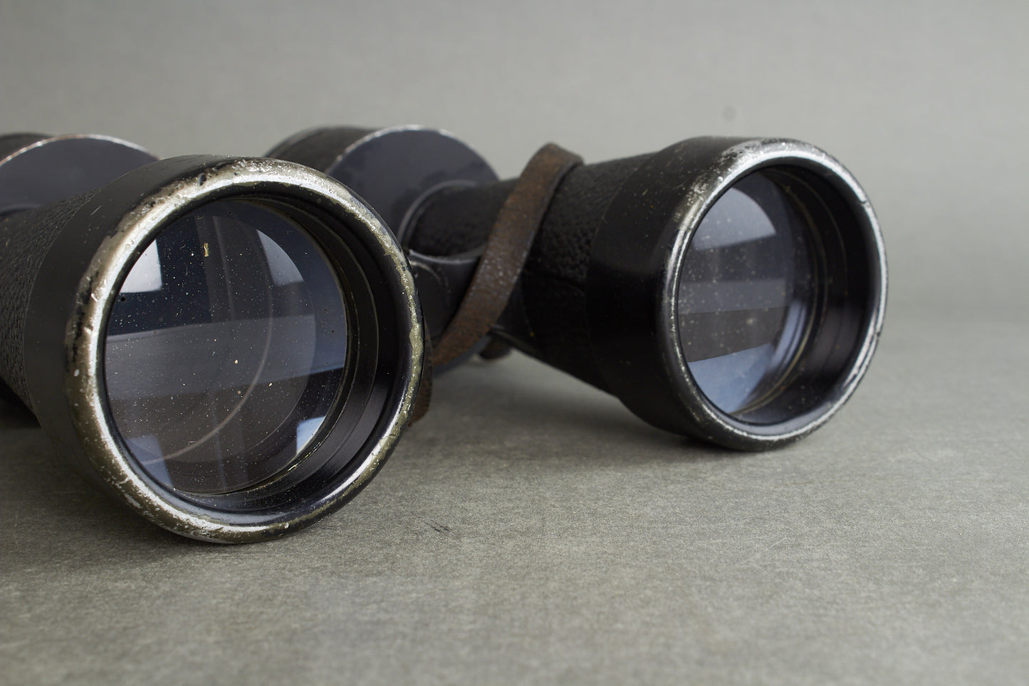 Kriegsmarine 7x50 Binoculars. Manufactured by Ernst Leitz. Marked with code "beh". Original.