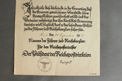 "Treudienst-Ehrenzeichen" 25 Year Service Urkunde Grouping. Original.