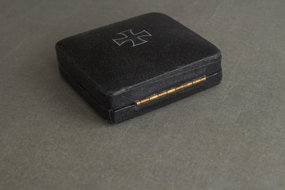 Iron Cross "Eisernes Kreuz" 1. Class in Box. Original.