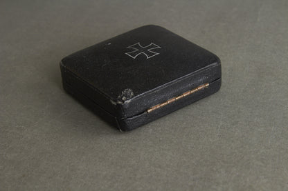 Iron Cross "Eisernes Kreuz" 1. Class in Box. Original.