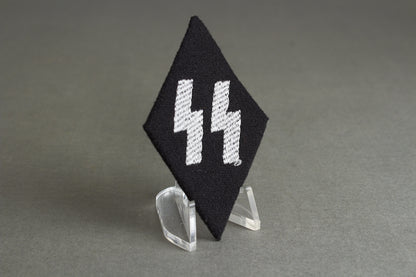 Waffen-SS "Fechtverein Mitglieder" Fencing Sleeve Diamond. Original.