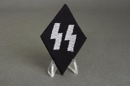 Waffen-SS "Fechtverein Mitglieder" Fencing Sleeve Diamond. Original.