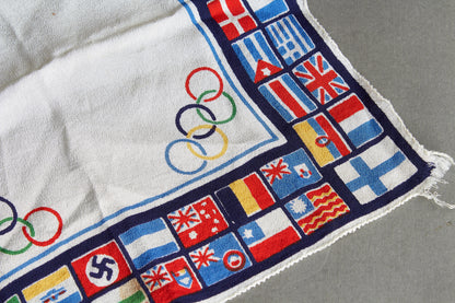 "Olympischen Spiele 1936 Berlin" Colorful remembrance Silk Scarf. Original.