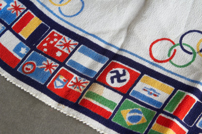 "Olympischen Spiele 1936 Berlin" Colorful remembrance Silk Scarf. Original.
