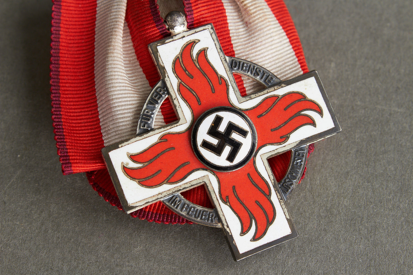 Feuerwehr "Ehrenzeichen 2. Stufe". Original.