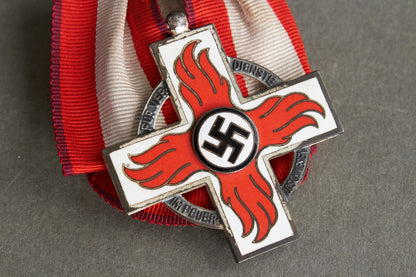 Feuerwehr "Ehrenzeichen 2. Stufe". Original.