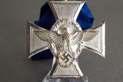 Polizei "Dienstauszeichnung für 18 Jahre". Original.