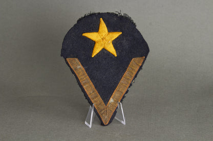 Kriegsmarine "Ärmelabzeichen und Armwinkel" Sleeve Insignia. Original.