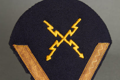 Kriegsmarine "Ärmelabzeichen und Armwinkel" Sleeve Insignia. Original.