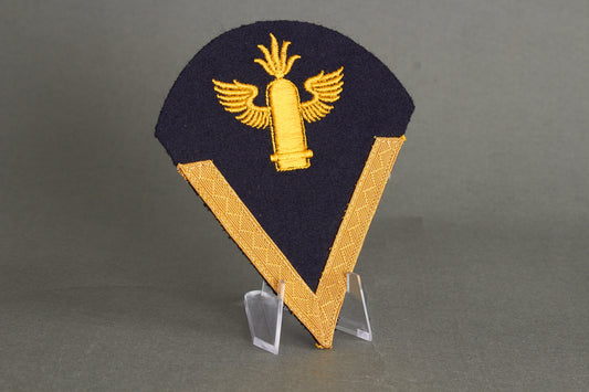 Kriegsmarine "Ärmelabzeichen und Armwinkel" Sleeve Insignia. Original.