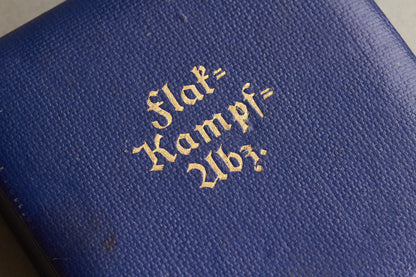 Luftwaffe "Flakkampfabzeichen" Award Box. Original.