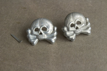 Wehrmacht Panzer Collar Tab "Totenkopf" skulls. Matching. Original.