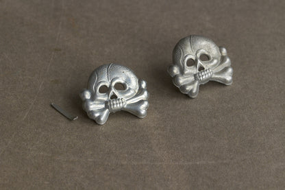 Wehrmacht Panzer Collar Tab "Totenkopf" skulls. Matching. Original.