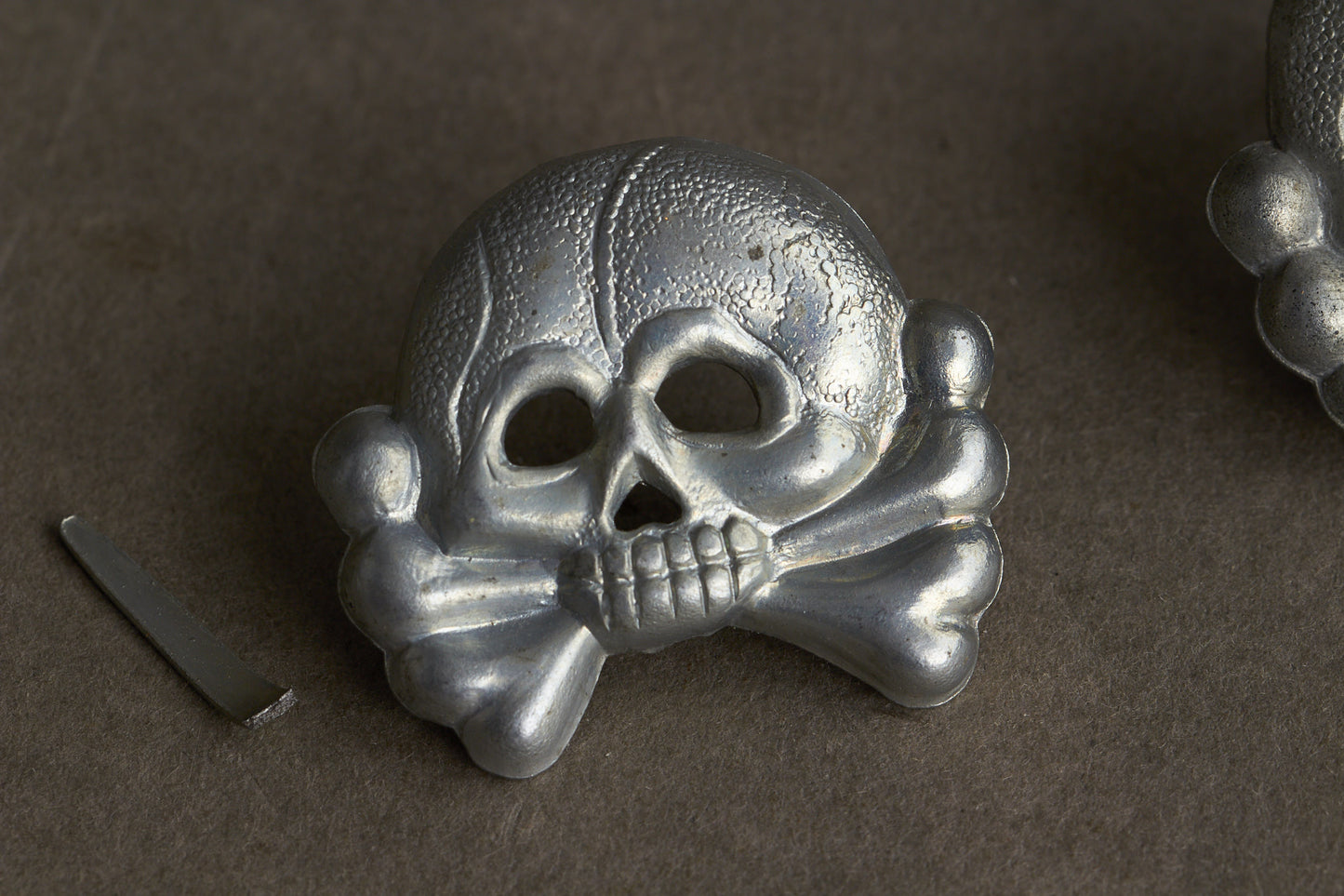 Wehrmacht Panzer Collar Tab "Totenkopf" skulls. Matching. Original.