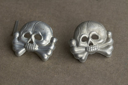 Wehrmacht Panzer Collar Tab "Totenkopf" skulls. Matching. Original.