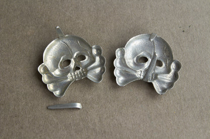 Wehrmacht Panzer Collar Tab "Totenkopf" skulls. Matching. Original.