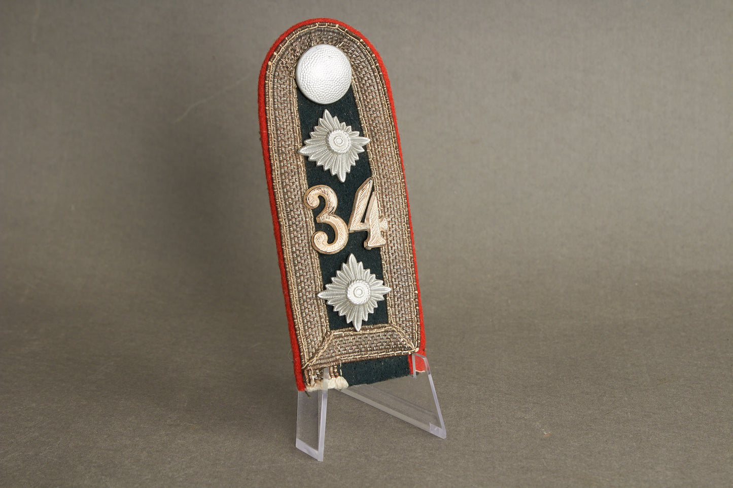 Wehrmacht Artillerie Unteroffizier Shoulder board. Tunic removed. Original.