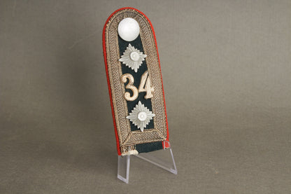 Wehrmacht Artillerie Unteroffizier Shoulder board. Tunic removed. Original.