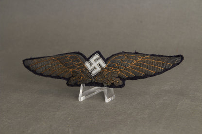 Early Luftwaffe Civil Pilot's "Fliegerkapitan"/"Flugbetriebslieter" Cap Badge. Rare! Original.