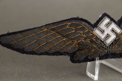 Early Luftwaffe Civil Pilot's "Fliegerkapitan"/"Flugbetriebslieter" Cap Badge. Rare! Original.