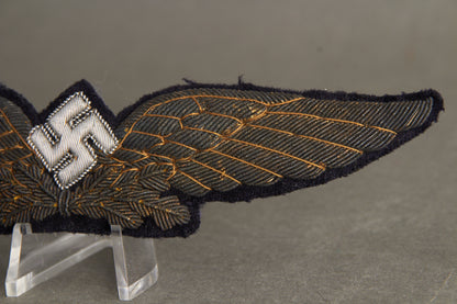 Early Luftwaffe Civil Pilot's "Fliegerkapitan"/"Flugbetriebslieter" Cap Badge. Rare! Original.