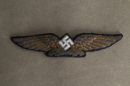 Early Luftwaffe Civil Pilot's "Fliegerkapitan"/"Flugbetriebslieter" Cap Badge. Rare! Original.