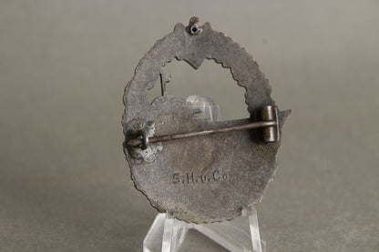 Kriegsmarine "Zerstörer-Kriegsabzeichen". Maker marked "S.H.u.Co". Original.